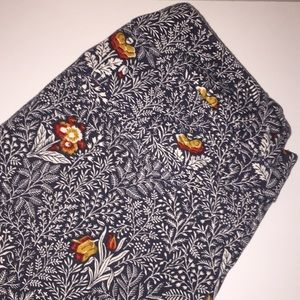 Old Navy Mid Rise Pixie Pants